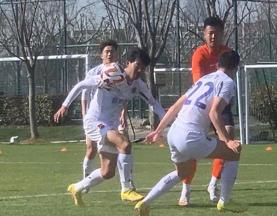 无法隐藏的本能偷拍