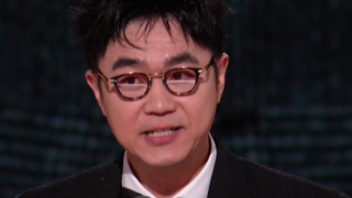 一枝玫瑰红